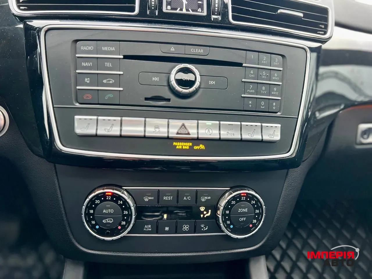 Mercedes-Benz GLS - фото 22