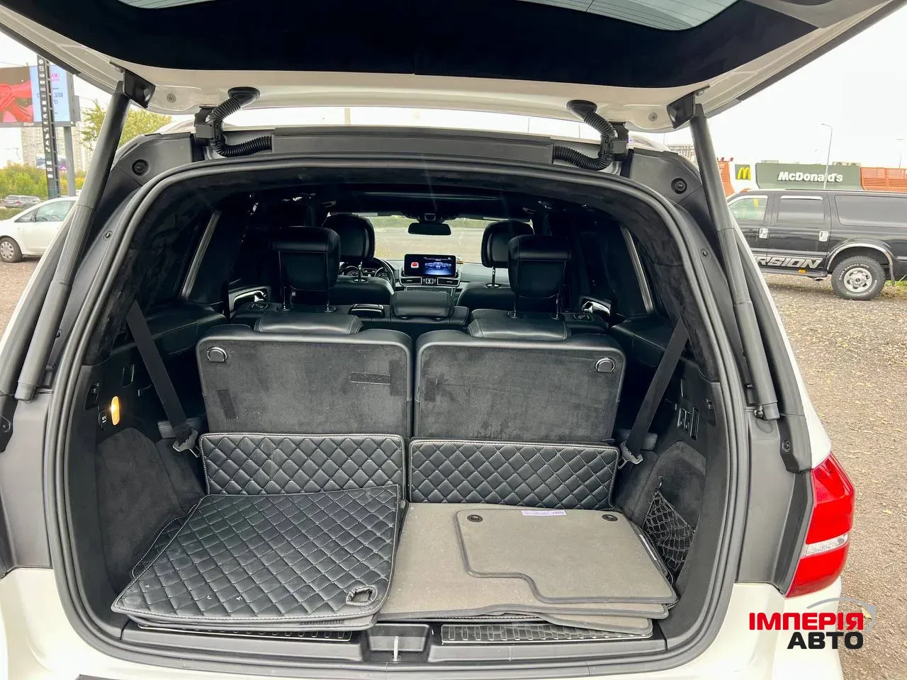 Mercedes-Benz GLS - фото 41