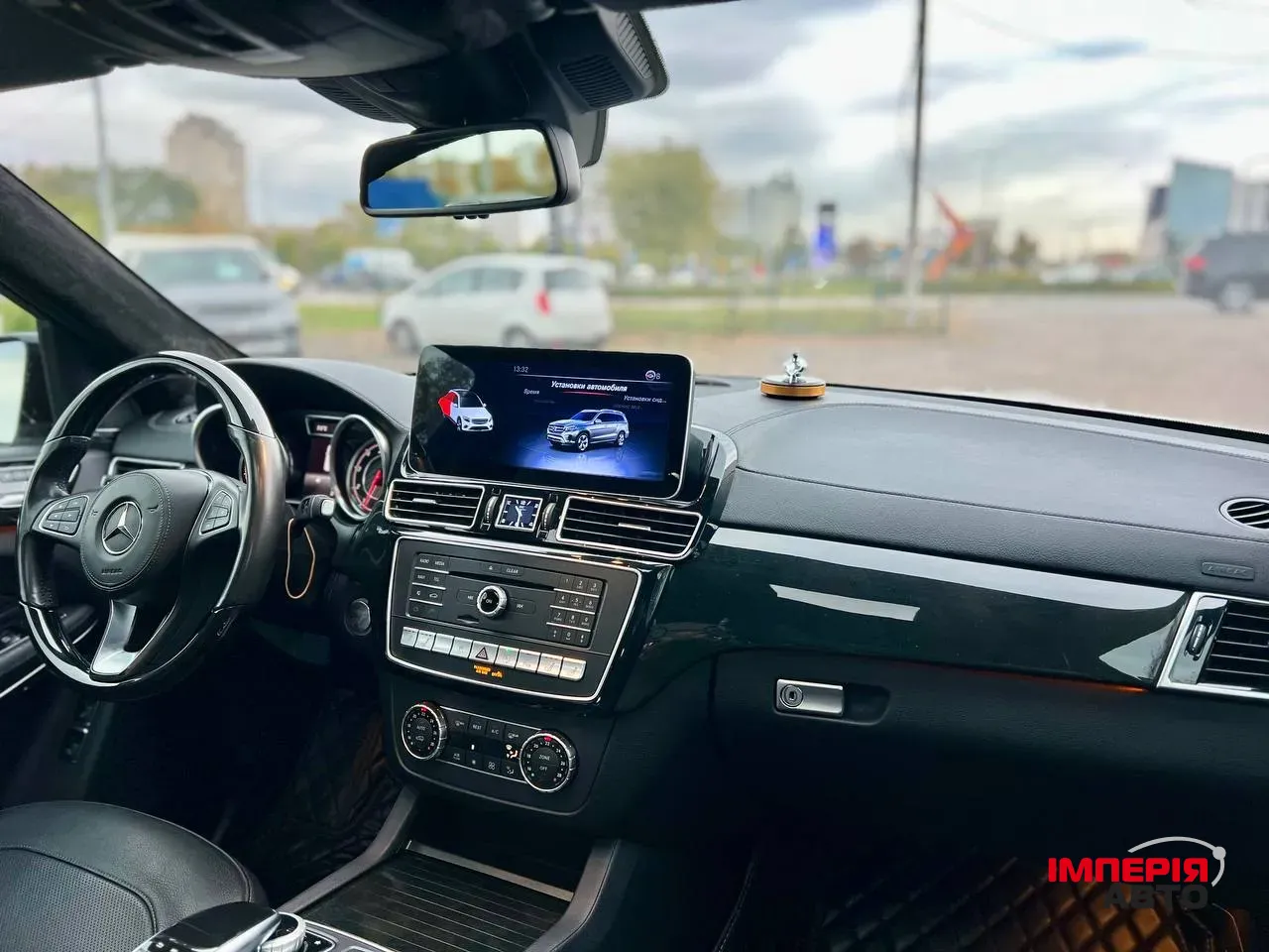 Mercedes-Benz GLS - фото 19