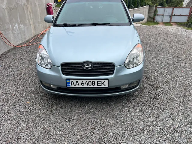 Hyundai Accent - фото 2