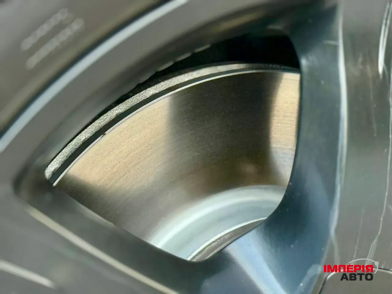 Volkswagen Multivan - фото 30