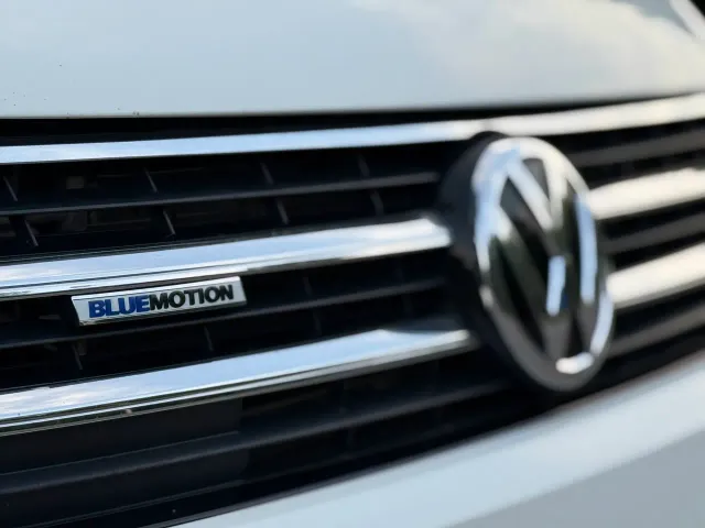 Volkswagen Multivan - фото 5