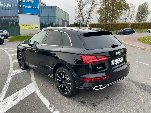 Audi Q5 - фото 5