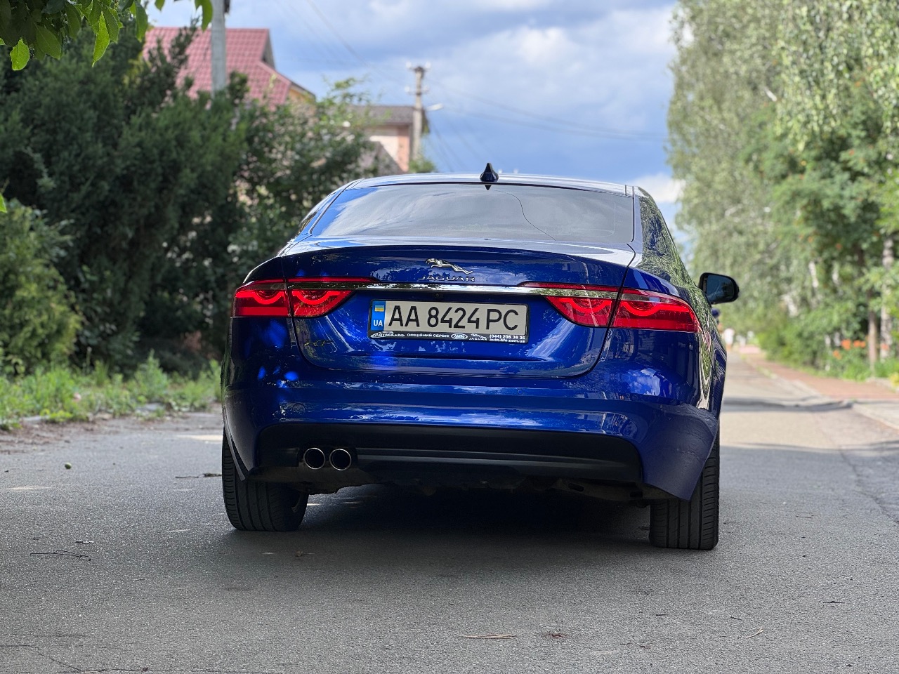 Jaguar XF - фото 10