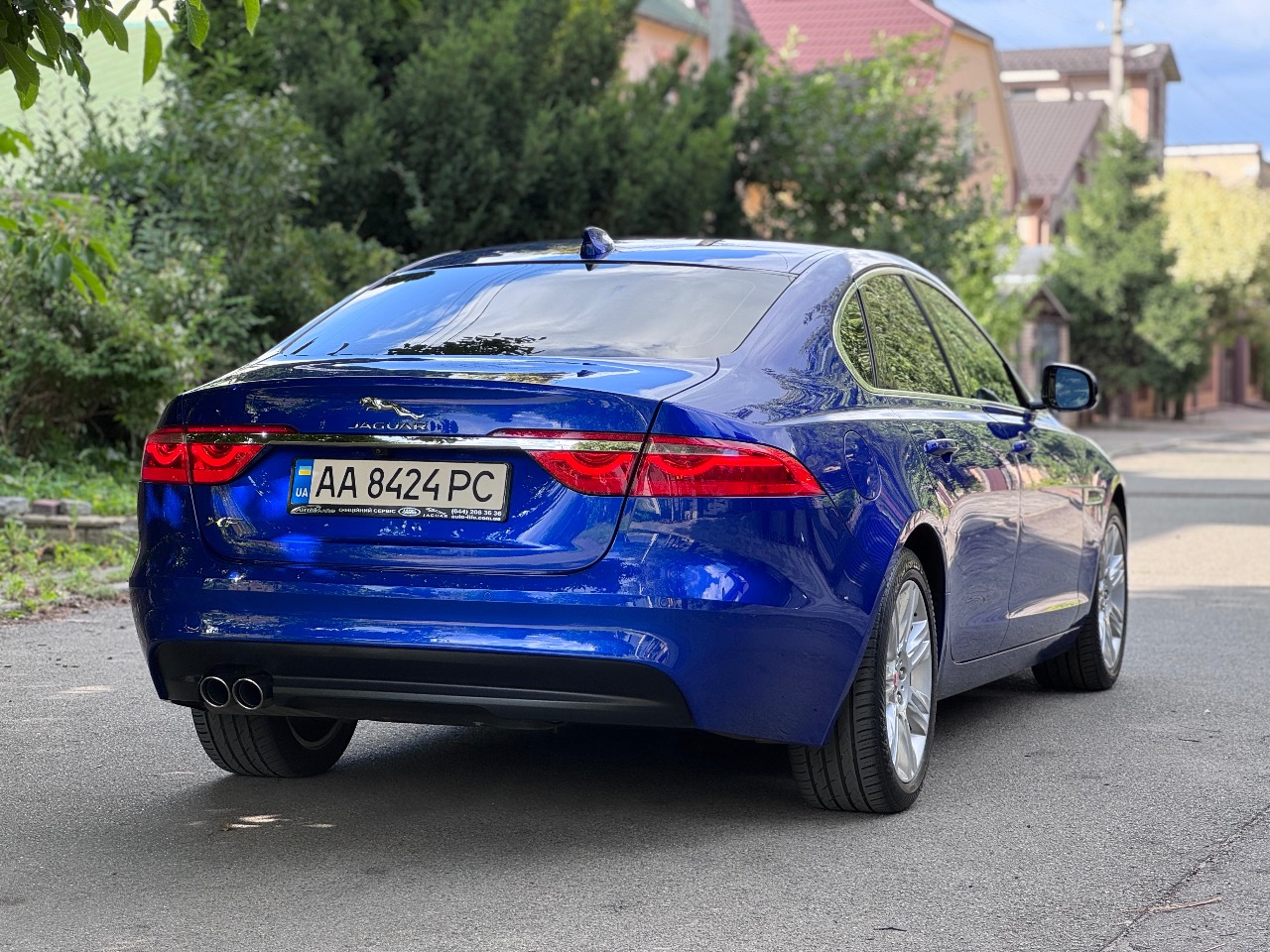 Jaguar XF - фото 32