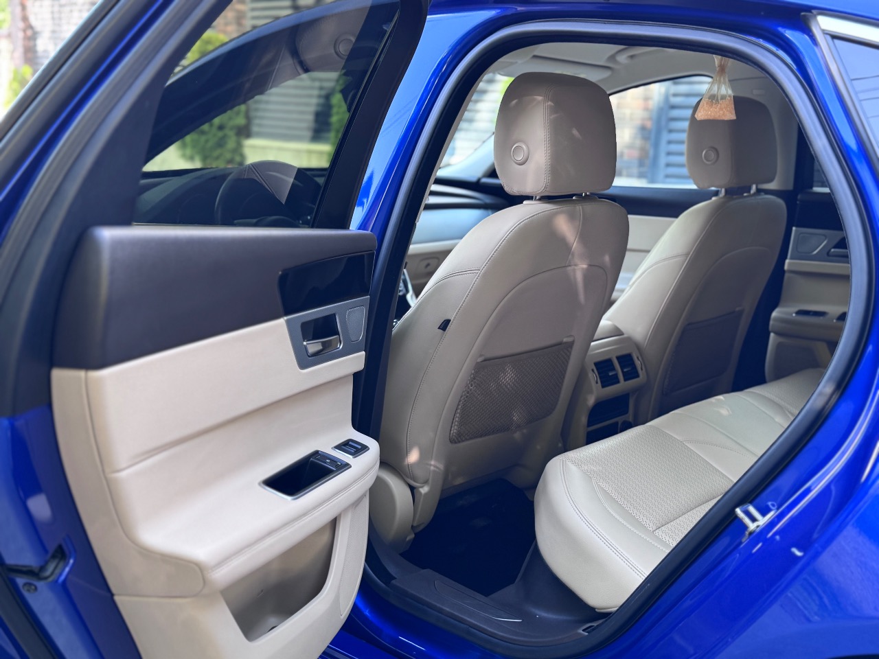 Jaguar XF - фото 31