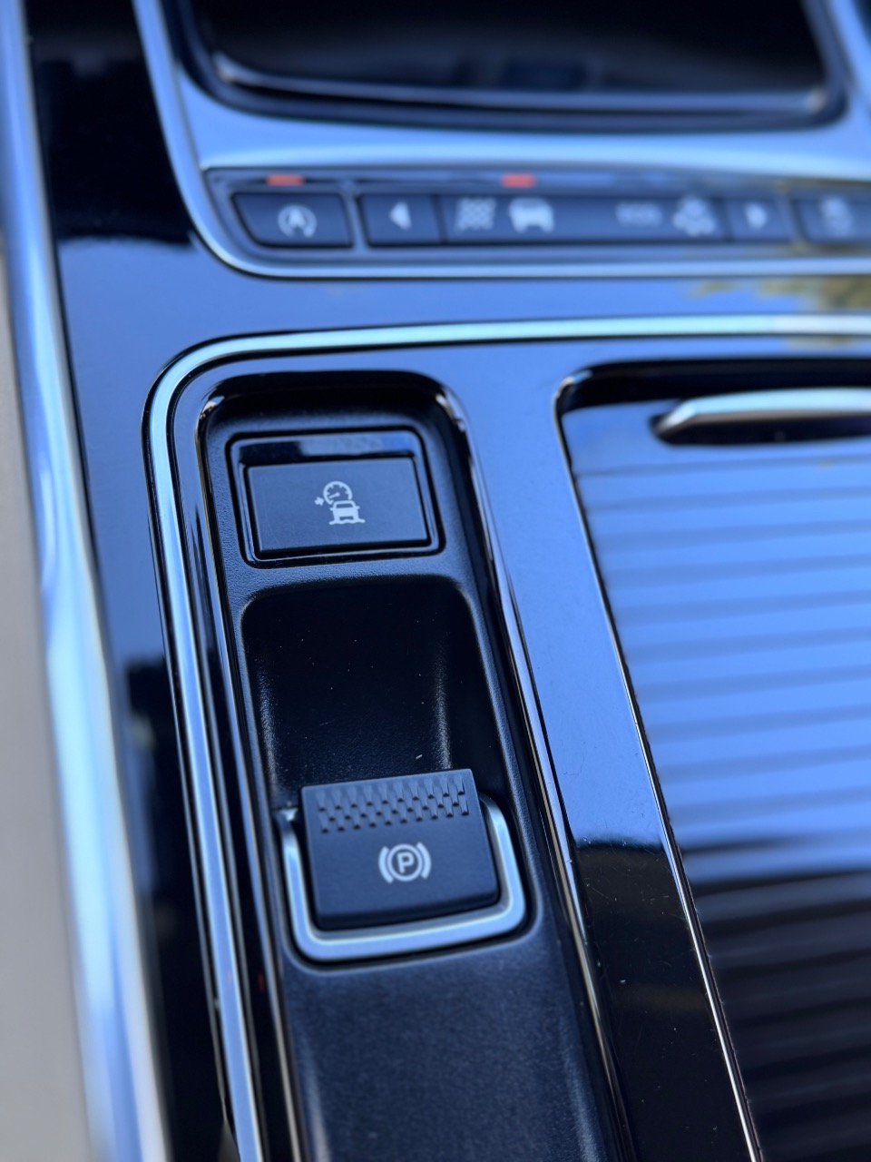 Jaguar XF - фото 30