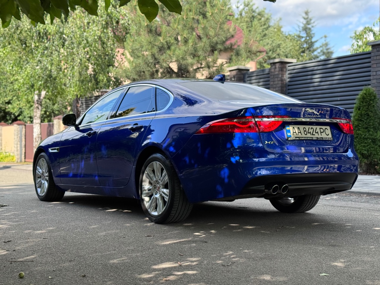Jaguar XF - фото 4