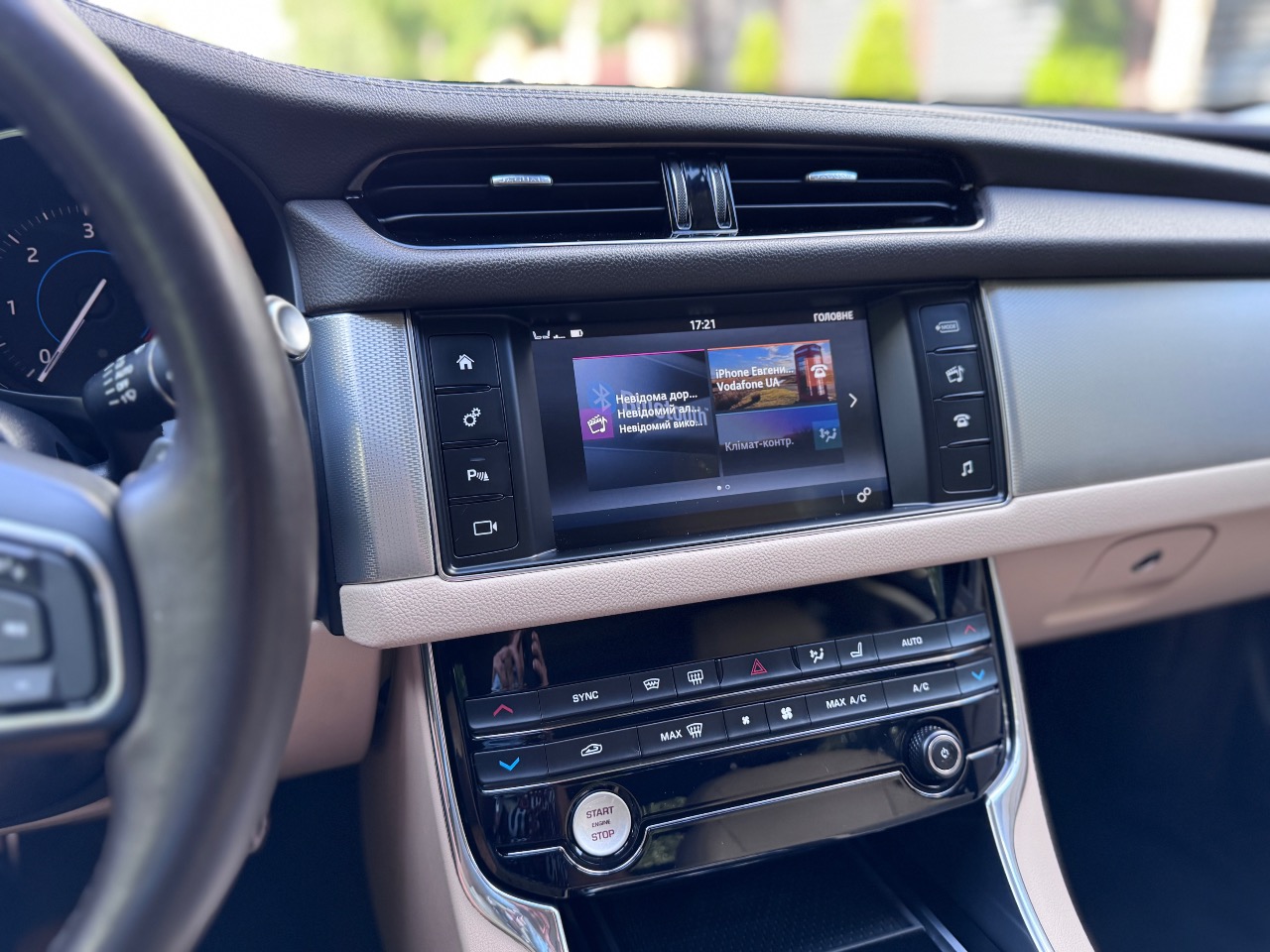 Jaguar XF - фото 5