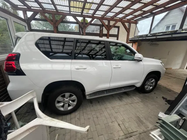 Toyota Land Cruiser Prado - фото 3