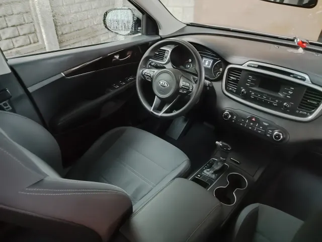 Kia Sorento - фото 2