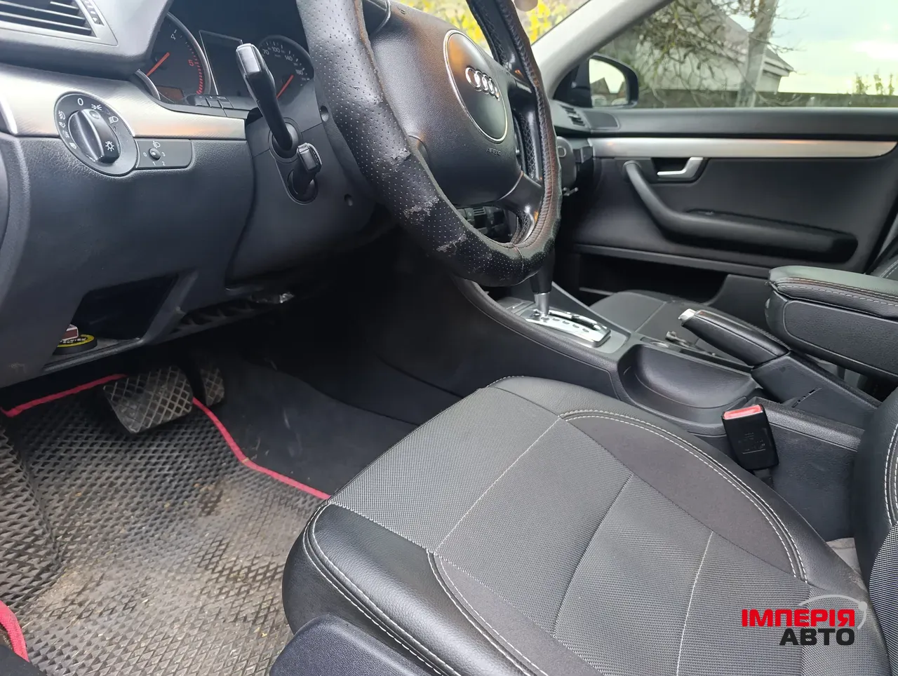 Audi A4 - фото 9