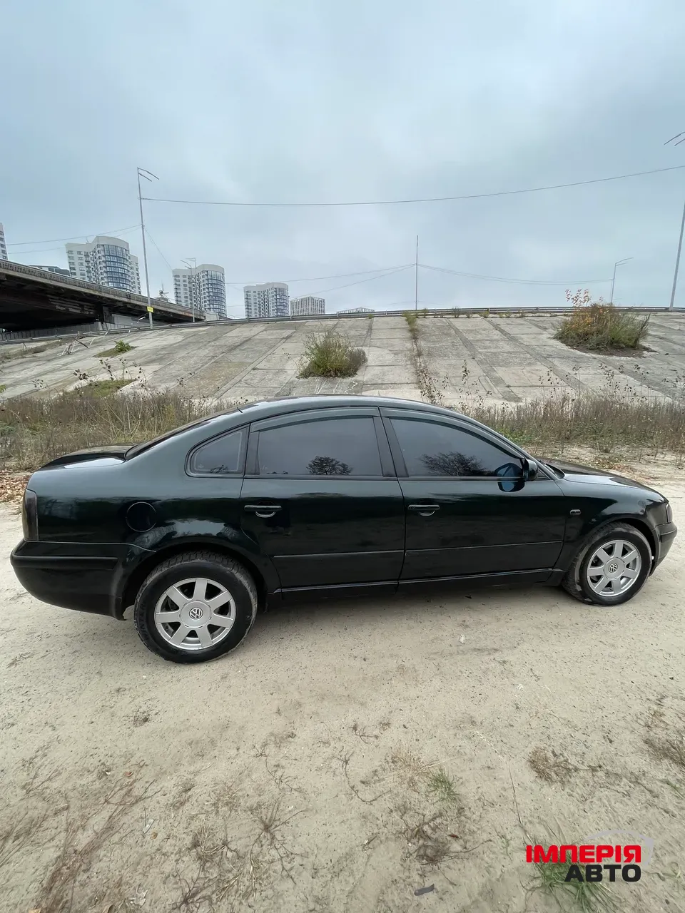 Volkswagen Passat - фото 6
