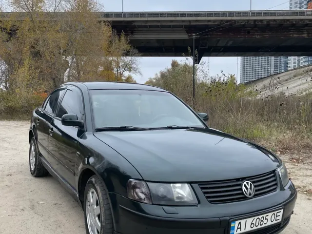 Volkswagen Passat - фото 1