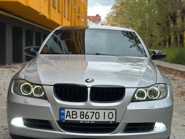 BMW 3 серії - фото 1