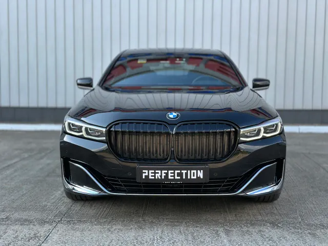 BMW 7 серії - фото 2