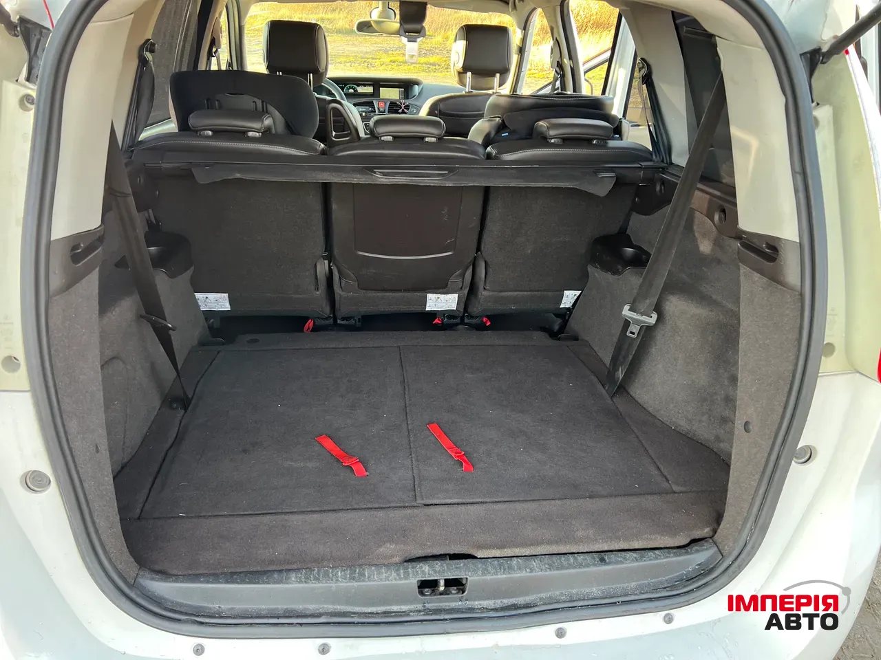 Renault Scenic - фото 17