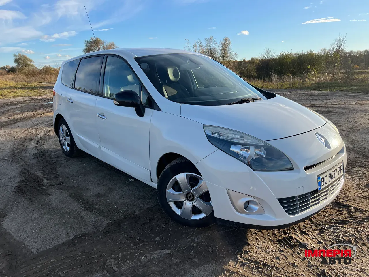 Renault Scenic - фото 1