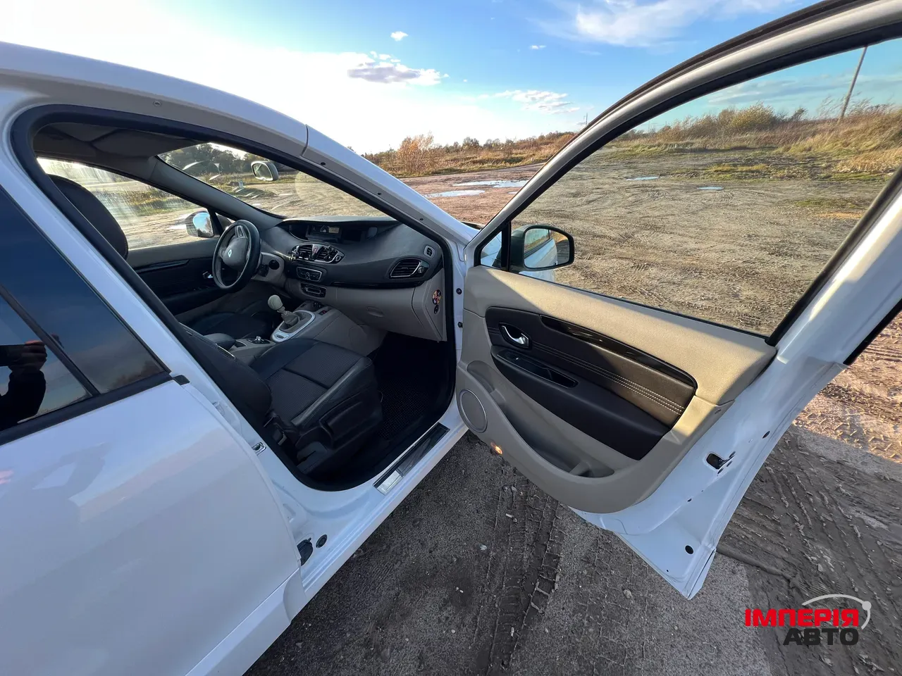 Renault Scenic - фото 24