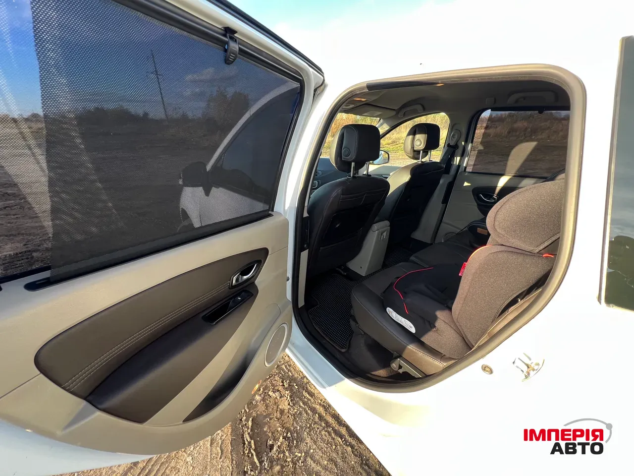 Renault Scenic - фото 27