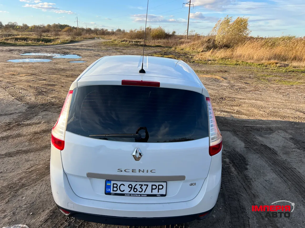 Renault Scenic - фото 4