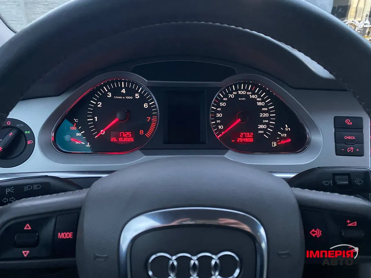 Audi A6 - фото 12