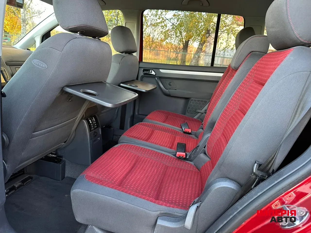 Volkswagen Touran - фото 10