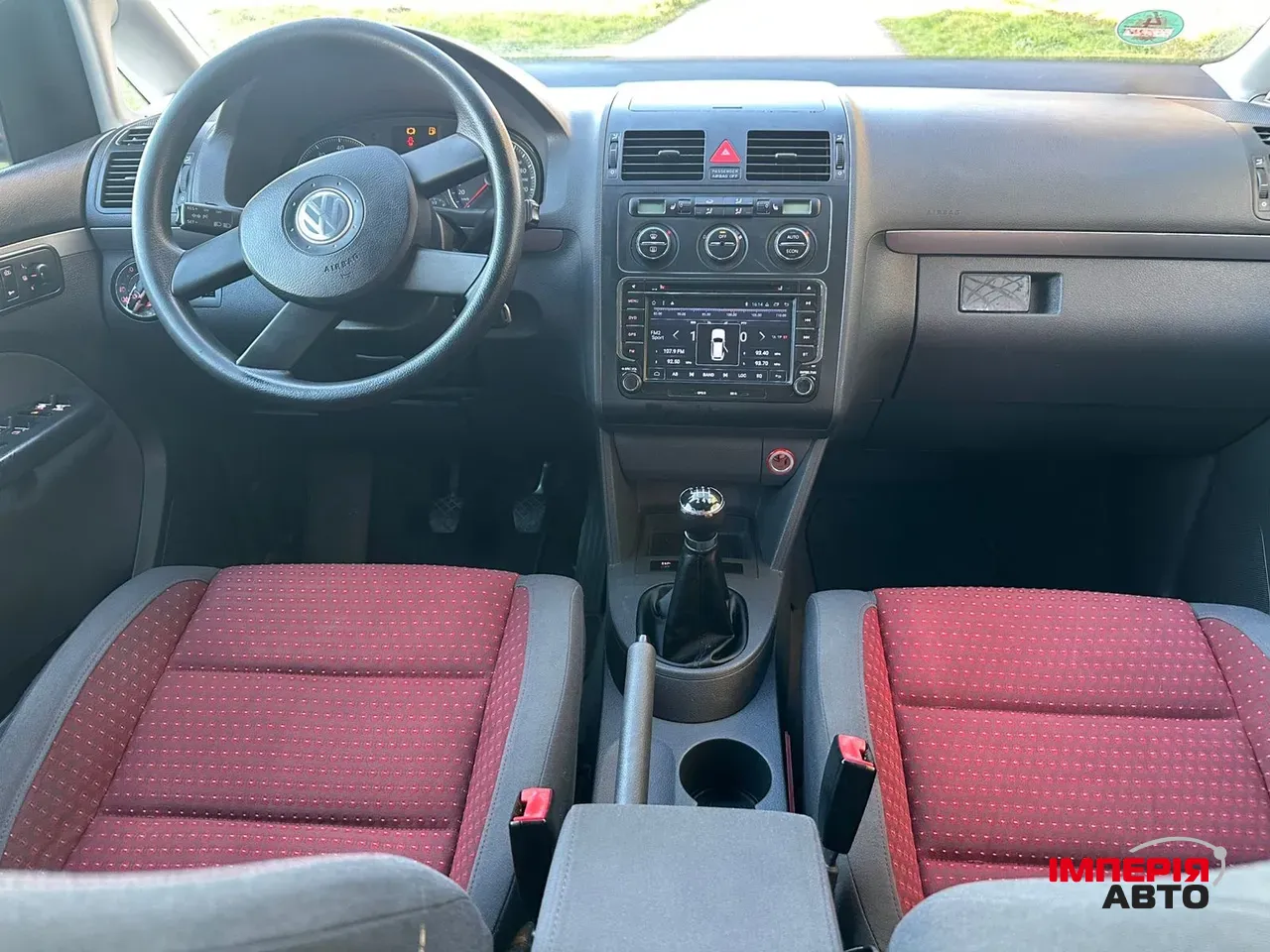 Volkswagen Touran - фото 14