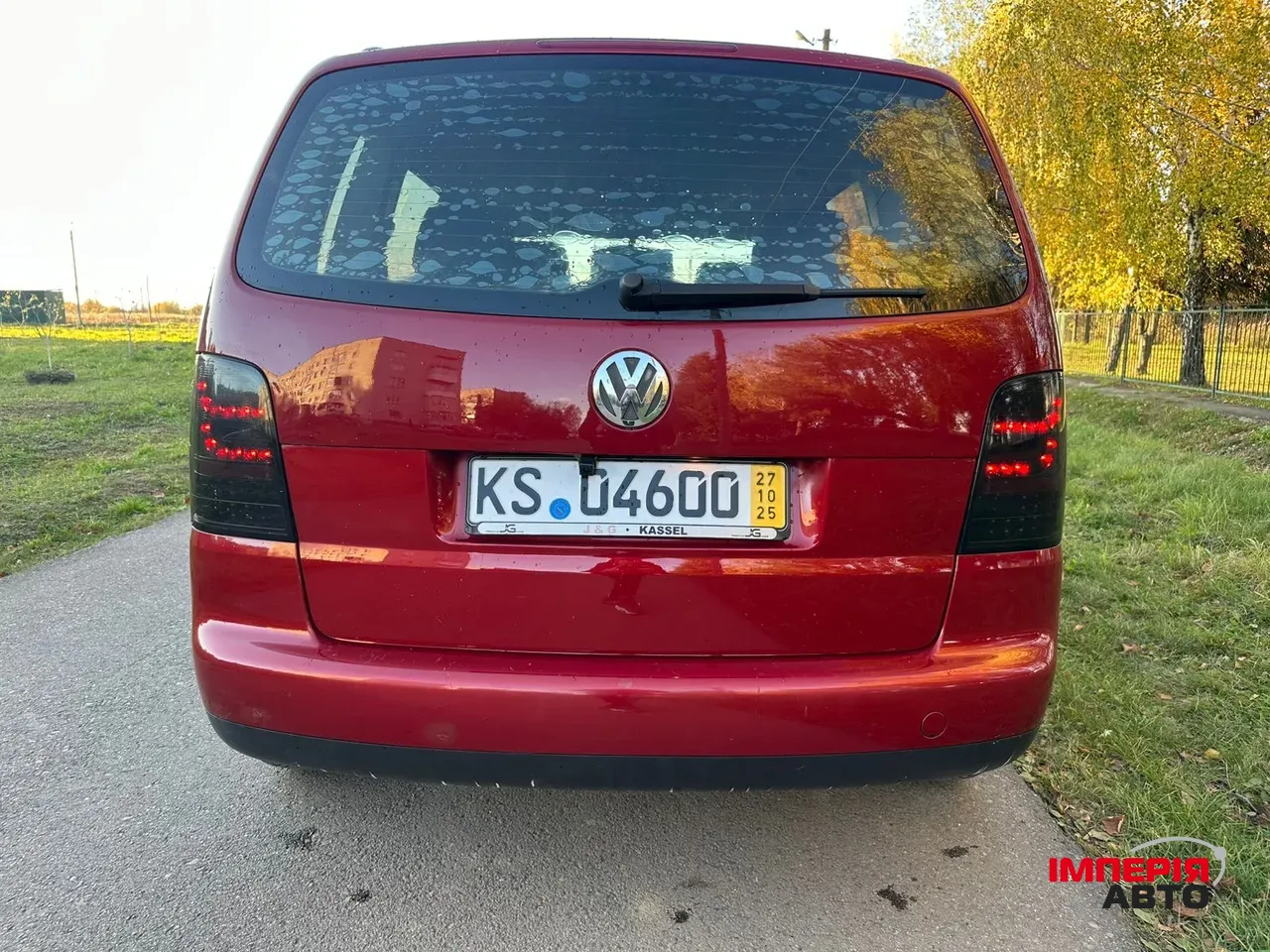 Volkswagen Touran - фото 4