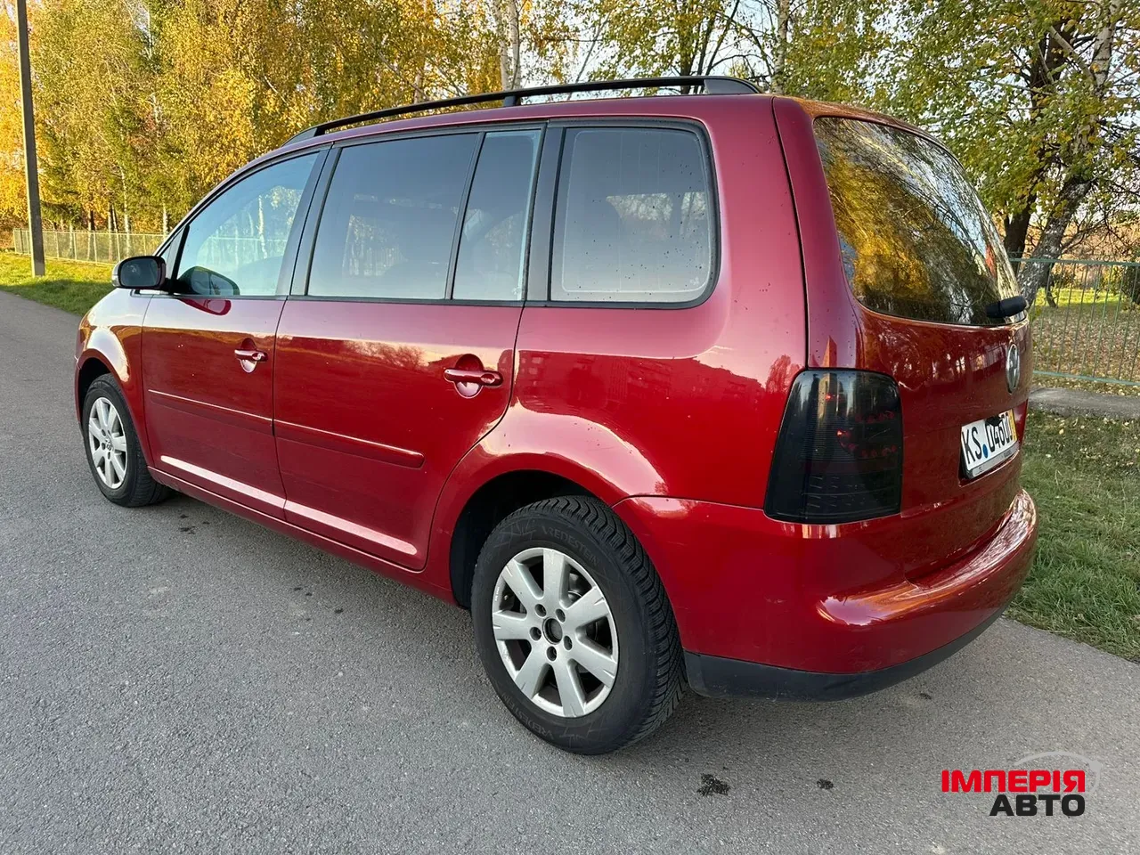 Volkswagen Touran - фото 5