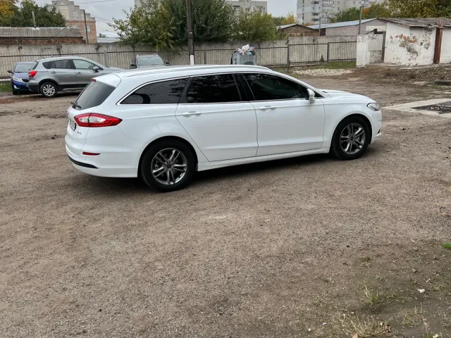 Ford Mondeo - фото 1