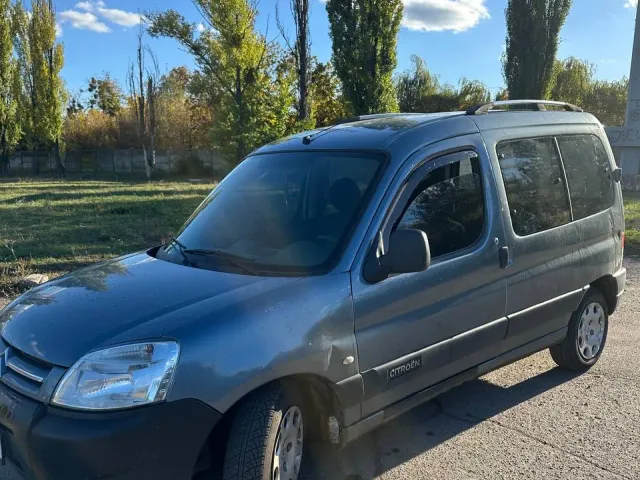 Citroen Berlingo - фото 1