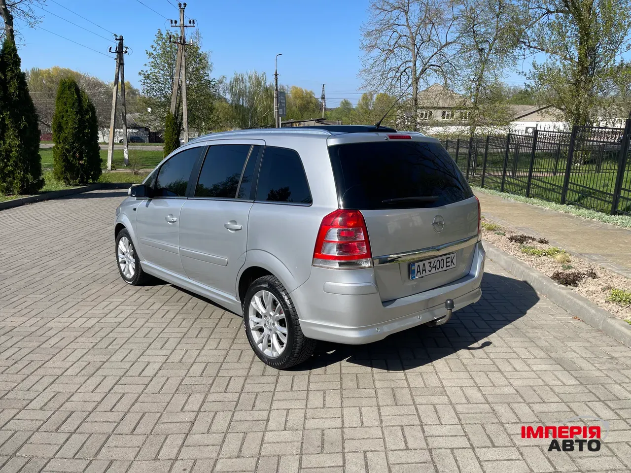 Opel Zafira - фото 3