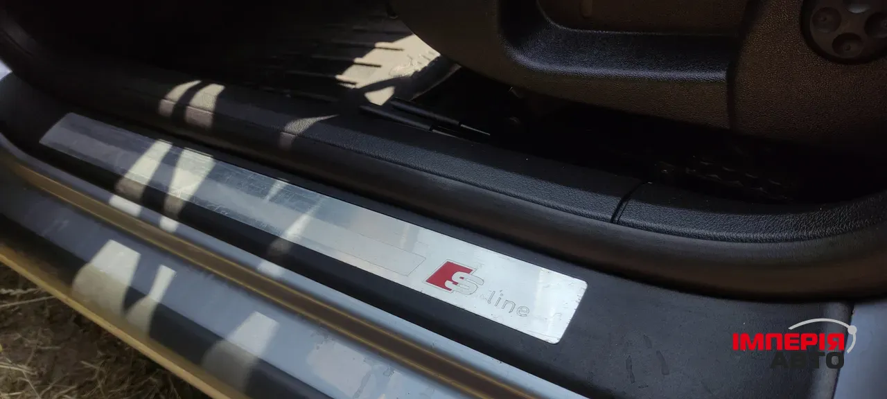 Audi A4 - фото 31