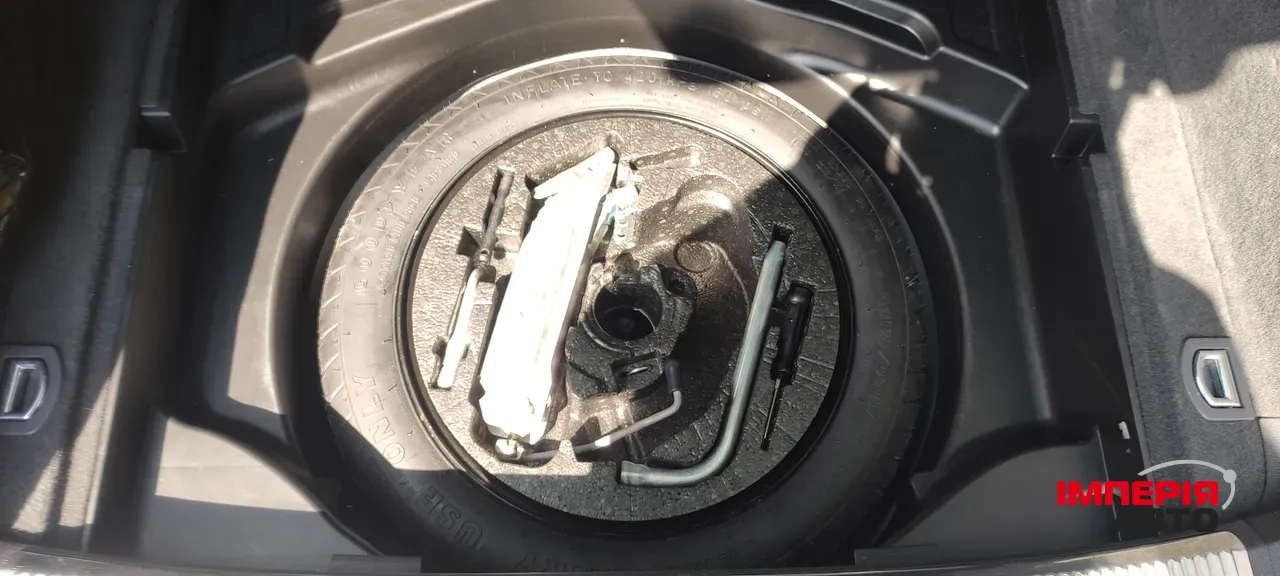 Audi A4 - фото 24