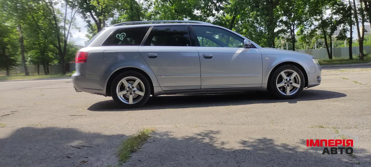 Audi A4 - фото 3
