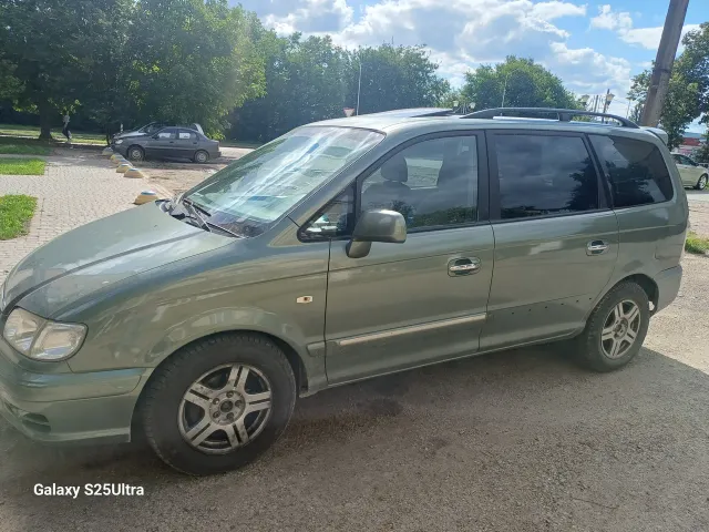 Hyundai Trajet - фото 3