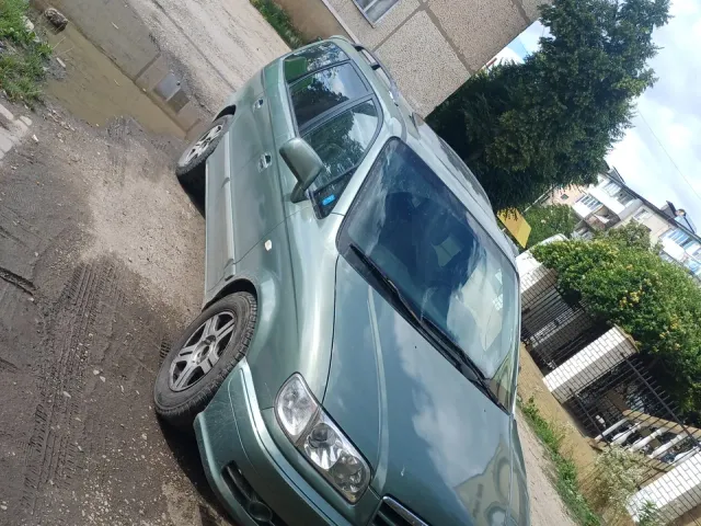 Hyundai Trajet - фото 1