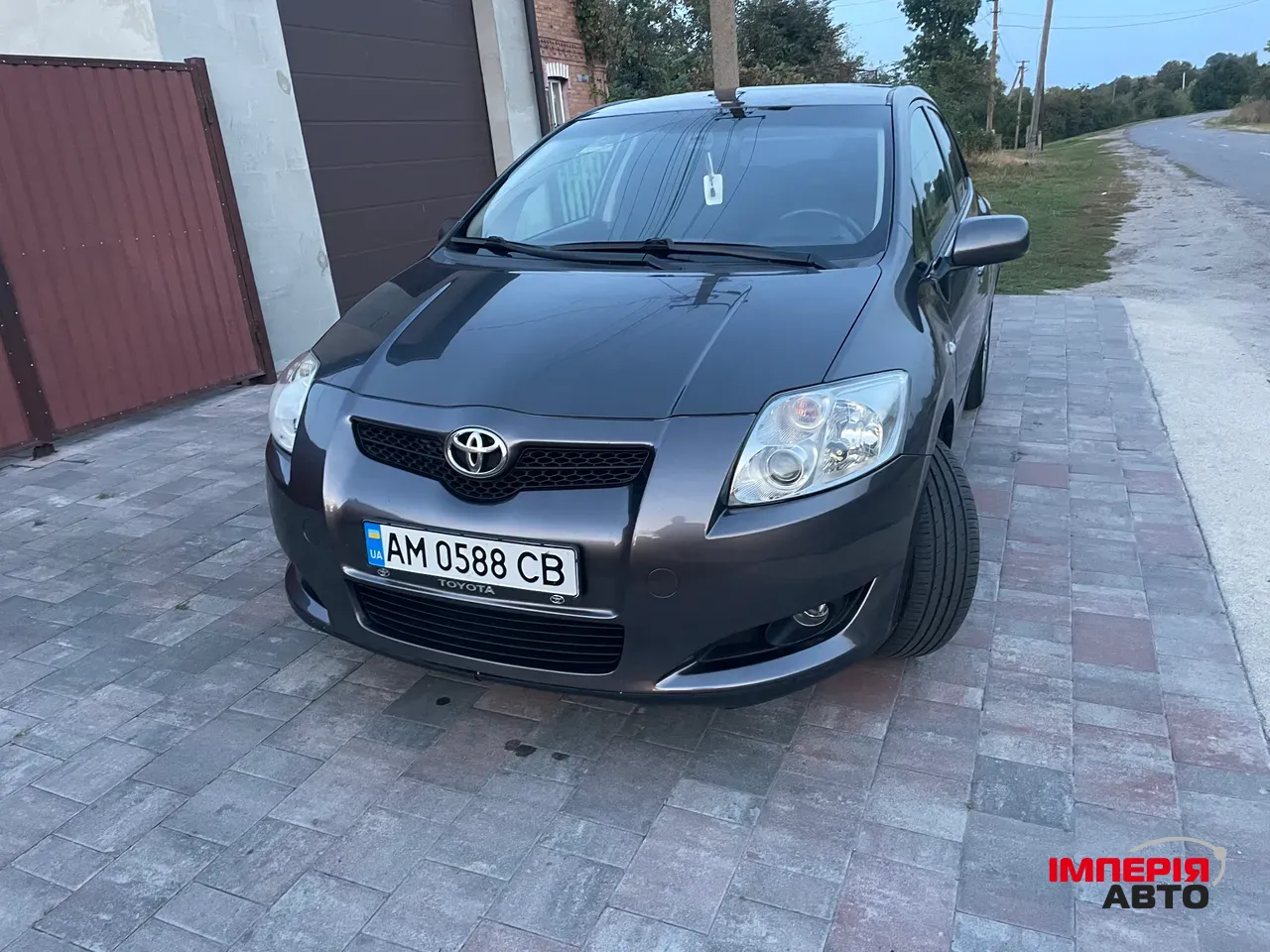 Toyota Auris - фото 9