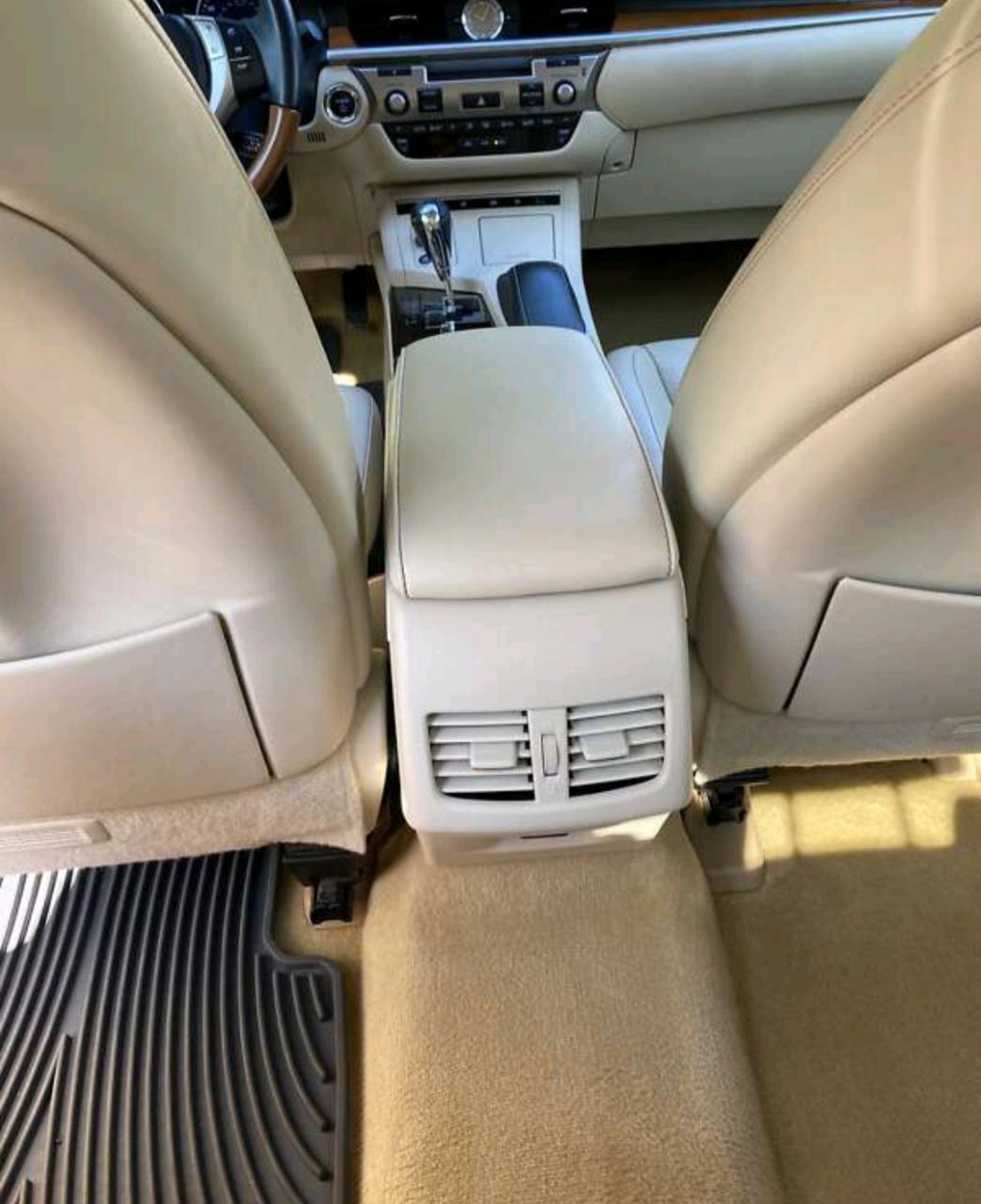 Lexus ES - фото 10