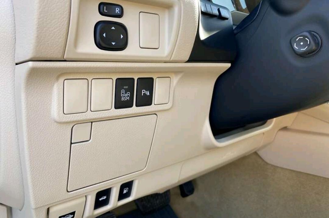 Lexus ES - фото 9