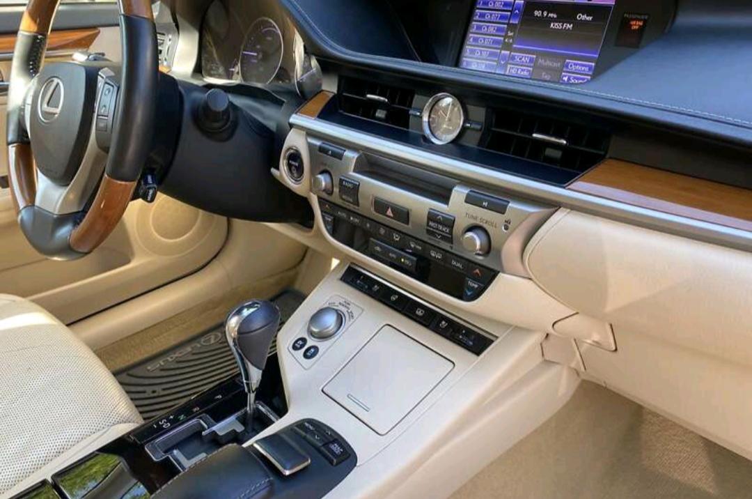 Lexus ES - фото 18