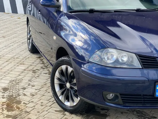 SEAT Cordoba - фото 5