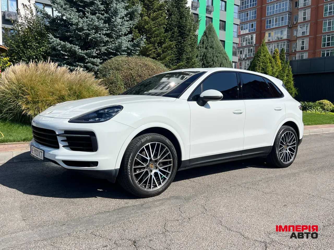 Porsche Cayenne - фото 1