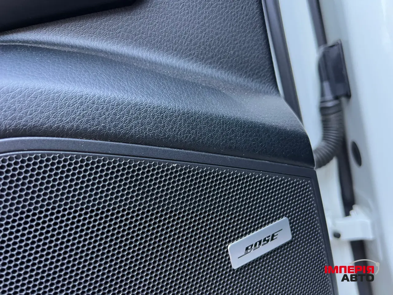 Porsche Cayenne - фото 11