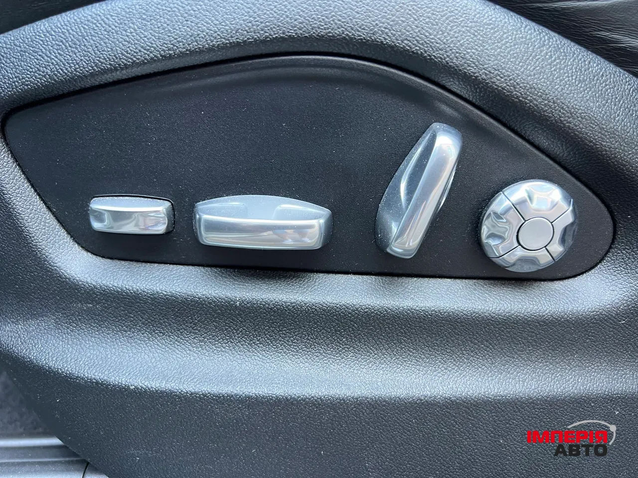 Porsche Cayenne - фото 10