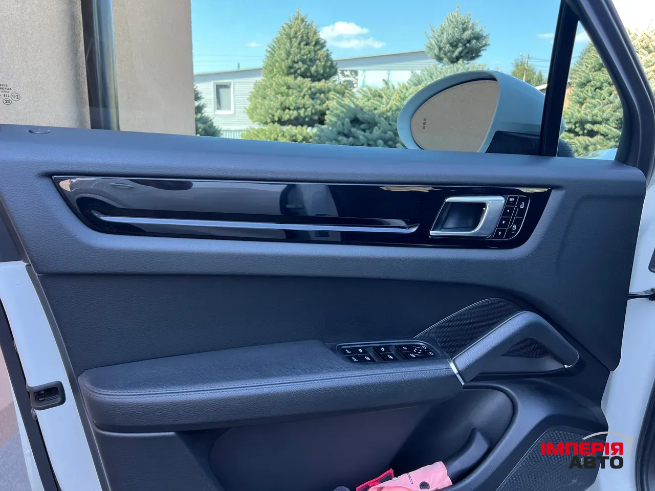 Porsche Cayenne - фото 15