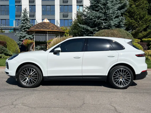 Porsche Cayenne - фото 3