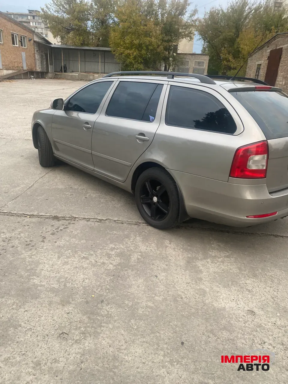 Skoda Octavia - фото 2