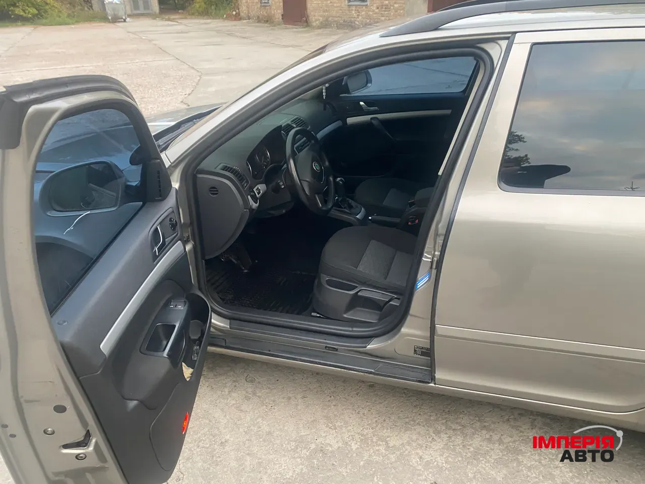 Skoda Octavia - фото 9